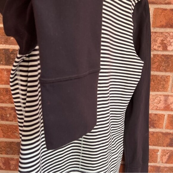 Lululemon Daily Yoga Jacket Classic Stripe Mint Moment Black / Black  EUC 10 - Picture 10 of 16
